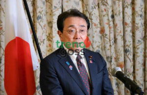 Japan Pressures Trump to Sign Tariff Deal Amid $550 Billion Investment Dispute