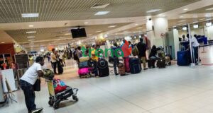 “If Opportunity Knocks, Will You Leave?” — Nigerians Discuss the Japa Mentality