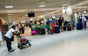 “If Opportunity Knocks, Will You Leave?” — Nigerians Discuss the Japa Mentality