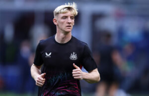 World Cup 2026: Anthony Gordon Hails Lionel Messi as Football’s Greatest of All Time